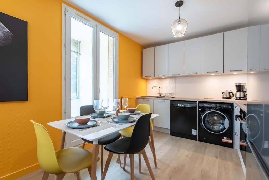Appartement Renove Pour 6 Avec Parking Villeurbanne Dış mekan fotoğraf